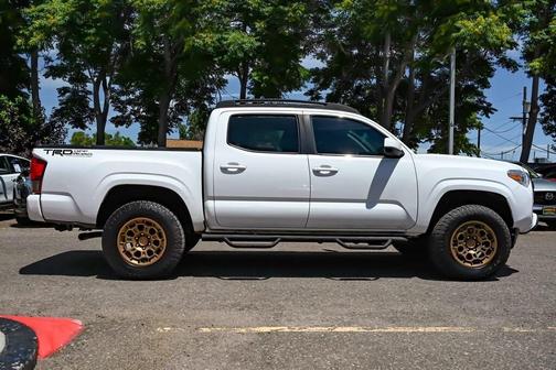 2019 Toyota Tacoma SR