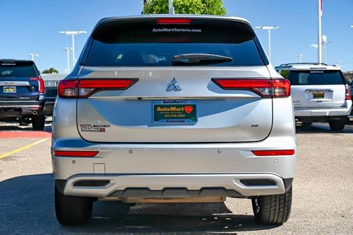 2024 Mitsubishi Outlander SE