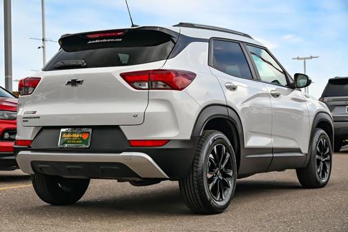 Summit White 2022 Chevrolet Trailblazer LT