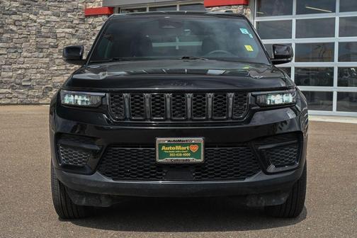 Diamond Black 2025 Jeep Grand Cherokee Laredo