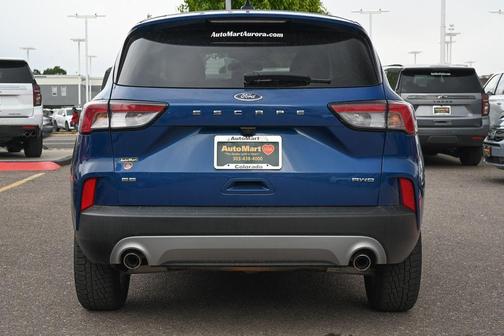 Blue Metallic 2022 Ford Escape SE