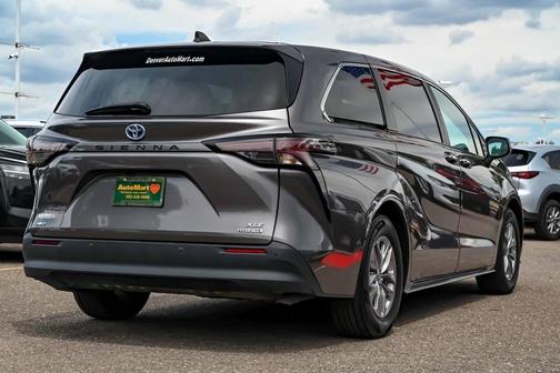 2023 Toyota Sienna XLE