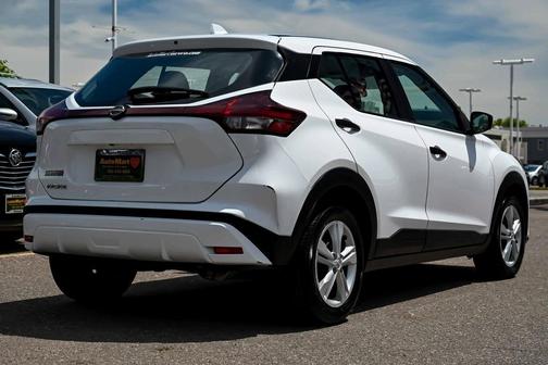 2023 Nissan Kicks S