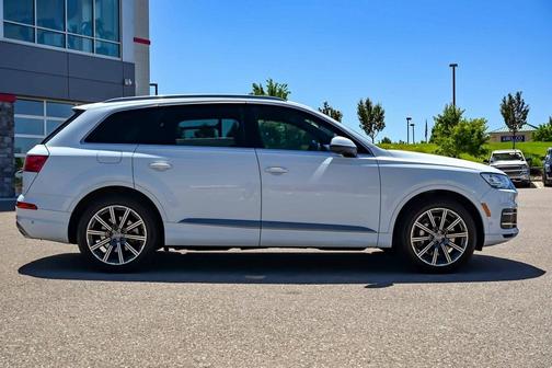 2019 Audi Q7 55 Premium Plus