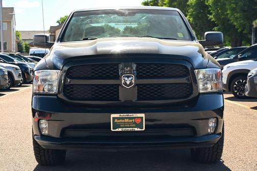 Brilliant Black Crystal Pearlcoat 2015 RAM 1500 Tradesman/Express