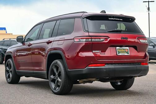 2022 Jeep Grand Cherokee L Laredo