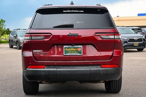 2022 Jeep Grand Cherokee L Laredo