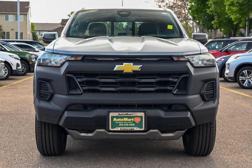 Sterling Gray Metallic 2023 Chevrolet Colorado WT