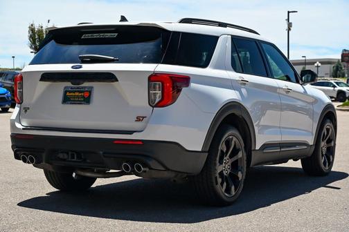 White Metallic 2023 Ford Explorer ST