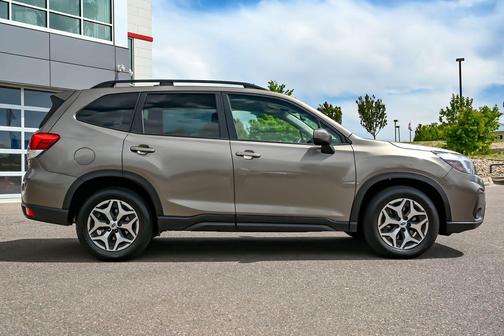 Sepia Bronze Metallic 2021 Subaru Forester Premium