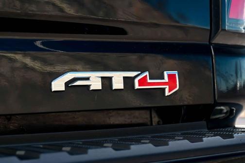 2024 GMC Sierra 2500 AT4