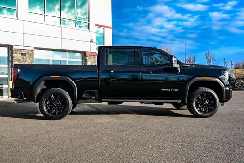 2024 GMC Sierra 2500 AT4