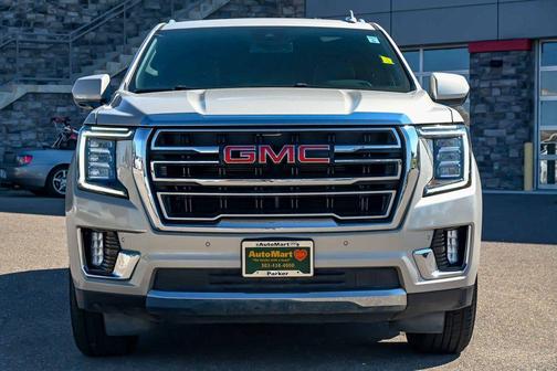 2023 GMC Yukon XL SLT
