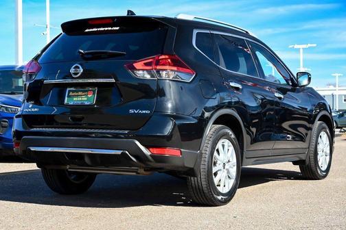 2018 Nissan Rogue SV