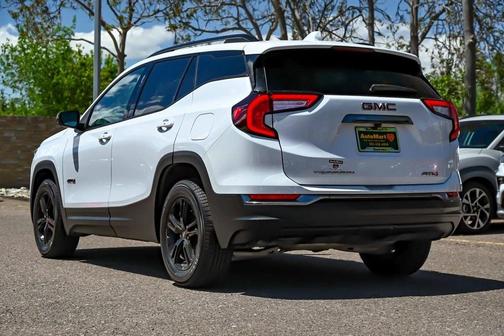 2023 GMC Terrain AT4