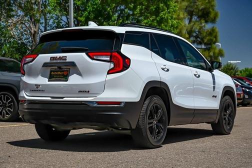 2023 GMC Terrain AT4