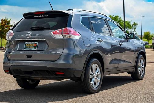 2016 Nissan Rogue SV