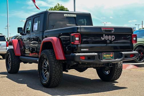 Black Clearcoat 2020 Jeep Gladiator Rubicon