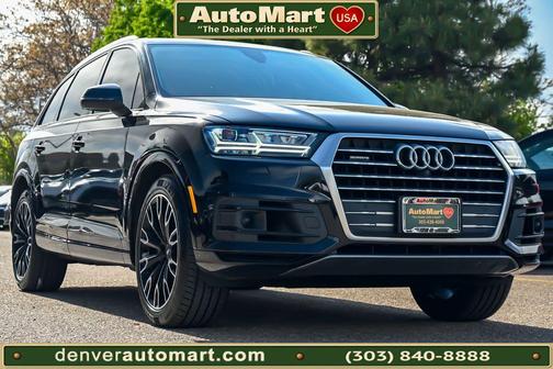Orca Black Metallic 2018 Audi Q7 3.0T Prestige