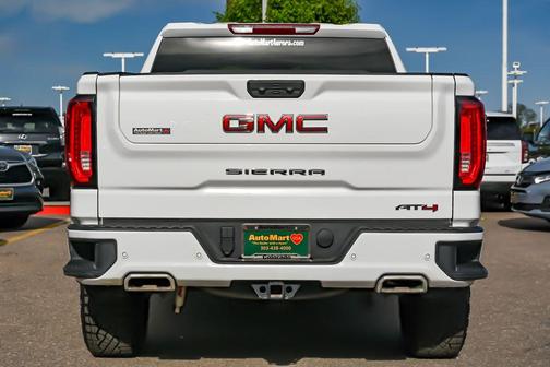 Summit White 2025 GMC Sierra 1500 AT4