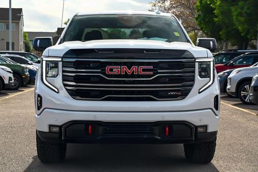 Summit White 2025 GMC Sierra 1500 AT4