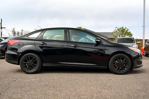 Shadow Black 2017 Ford Focus SE