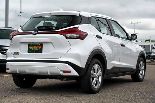 2023 Nissan Kicks S