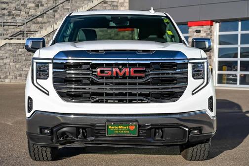 2024 GMC Sierra 1500 SLT