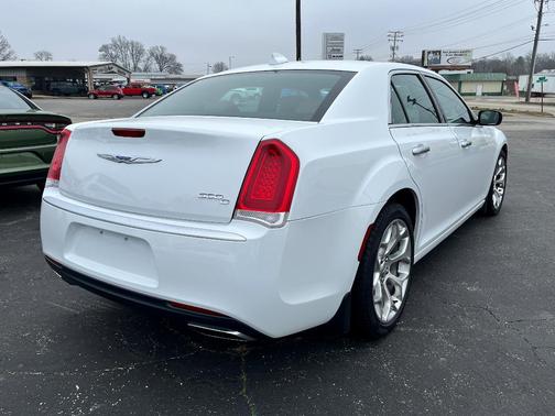 2018 Chrysler 300C 300C