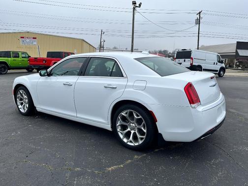 2018 Chrysler 300C 300C