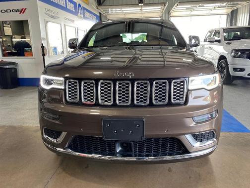 2021 Jeep Grand Cherokee Summit