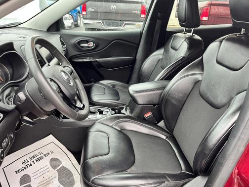 2020 Jeep Cherokee Latitude Plus