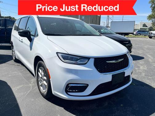 2024 Chrysler Pacifica Touring-L