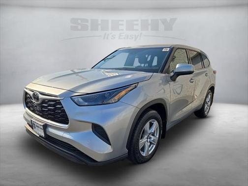 2022 Toyota Highlander L