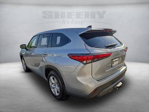 2022 Toyota Highlander L