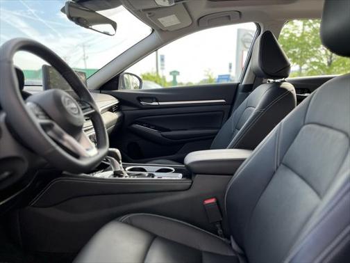 2024 Nissan Altima 2.5 SL
