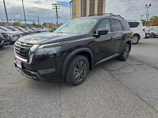 2025 Nissan Pathfinder SV 4WD