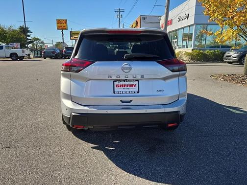 2025 Nissan Rogue SV