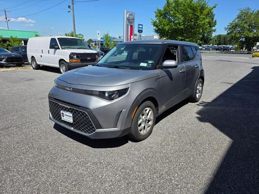 Steel Gray 2024 Kia Soul LX