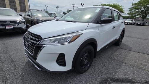 2025 Nissan Kicks S