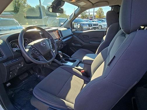 2024 Nissan Frontier S