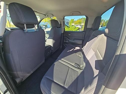 2024 Nissan Frontier S