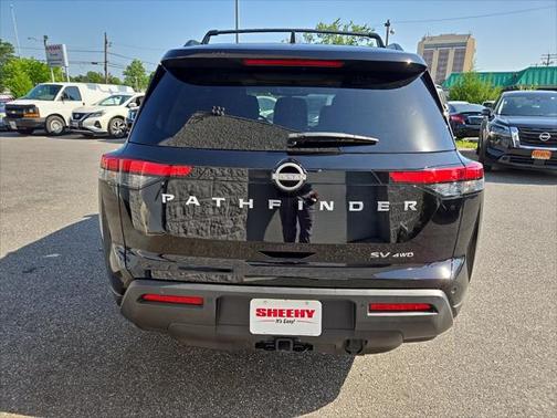 2023 Nissan Pathfinder SV 4WD