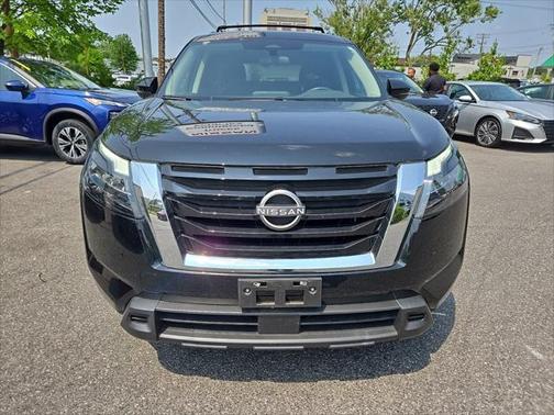 2023 Nissan Pathfinder SV 4WD
