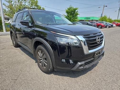 2023 Nissan Pathfinder SV 4WD