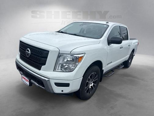 2021 Nissan Titan SV