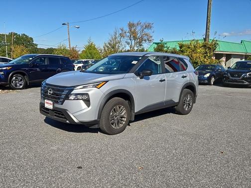 2025 Nissan Rogue S