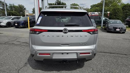 2025 Nissan Pathfinder Platinum 4WD