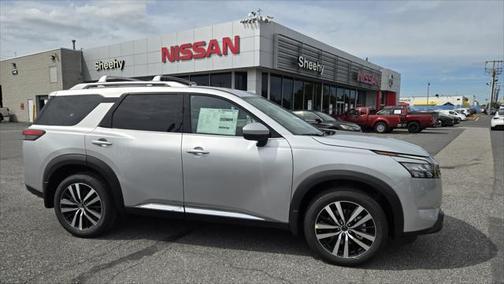 2025 Nissan Pathfinder Platinum 4WD