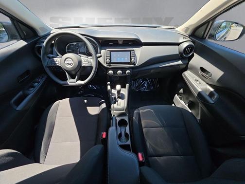 Gun Metallic 2024 Nissan Kicks S